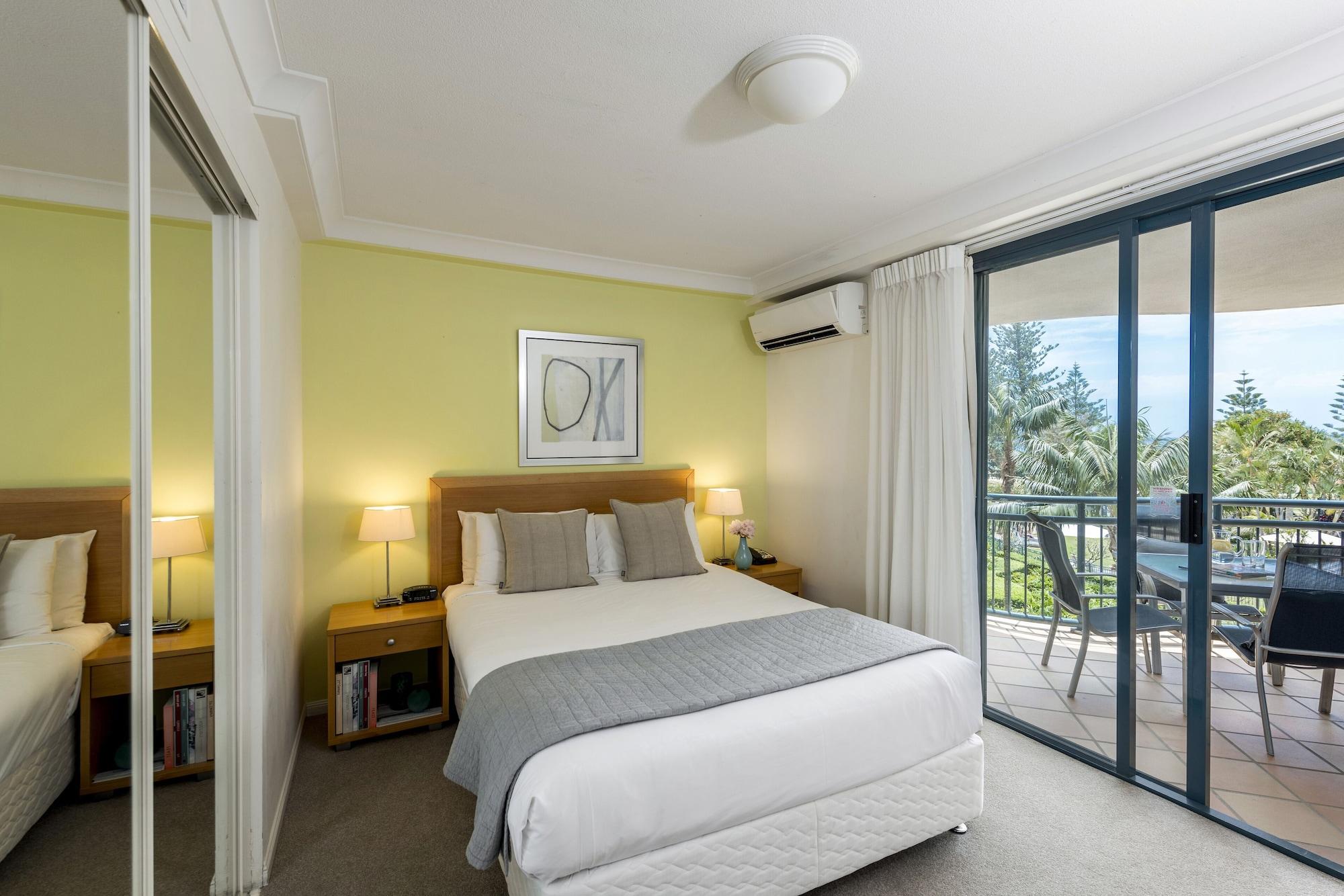 Oaks Gold Coast Calypso Plaza Suites Экстерьер фото