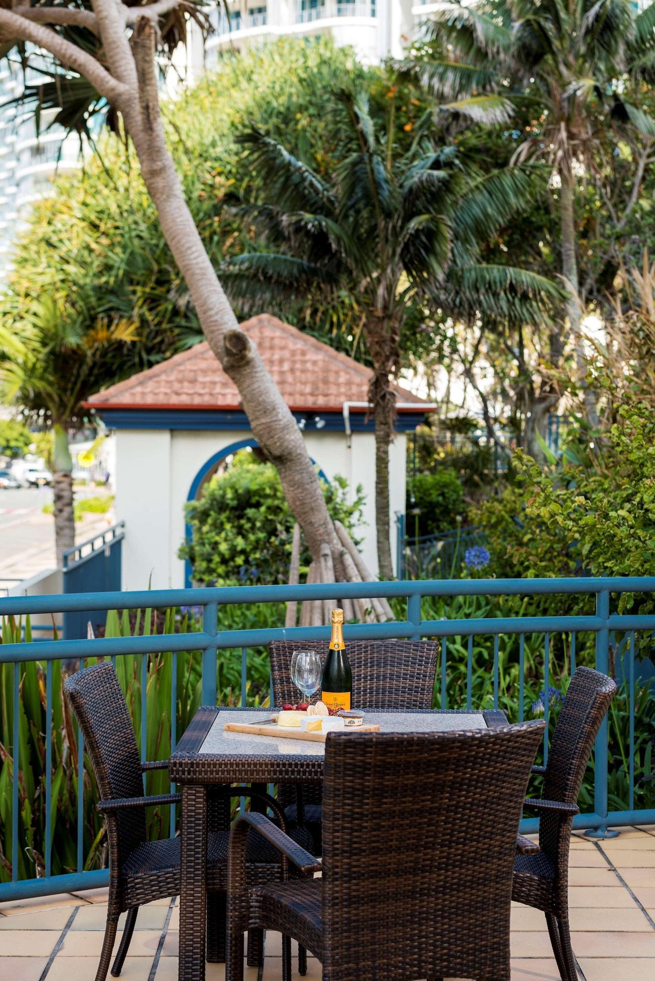 Oaks Gold Coast Calypso Plaza Suites Экстерьер фото