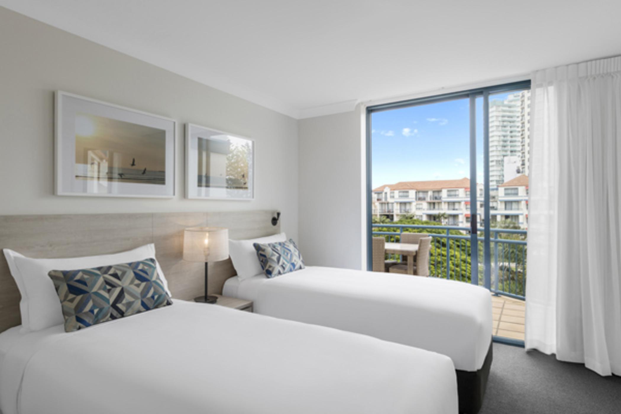 Oaks Gold Coast Calypso Plaza Suites Экстерьер фото